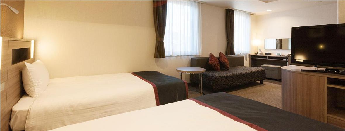 Onomichi Kokusai Hotel Екстер'єр фото