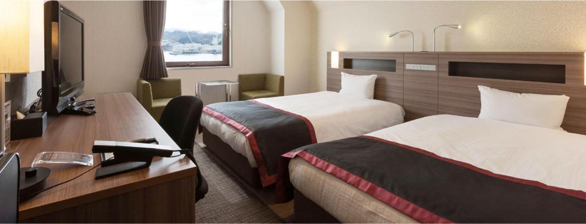 Onomichi Kokusai Hotel Екстер'єр фото